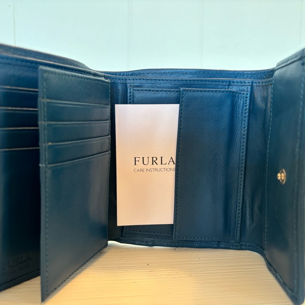Furla Blue Leather Wallet with Ruched Design - Picture 3 of 5